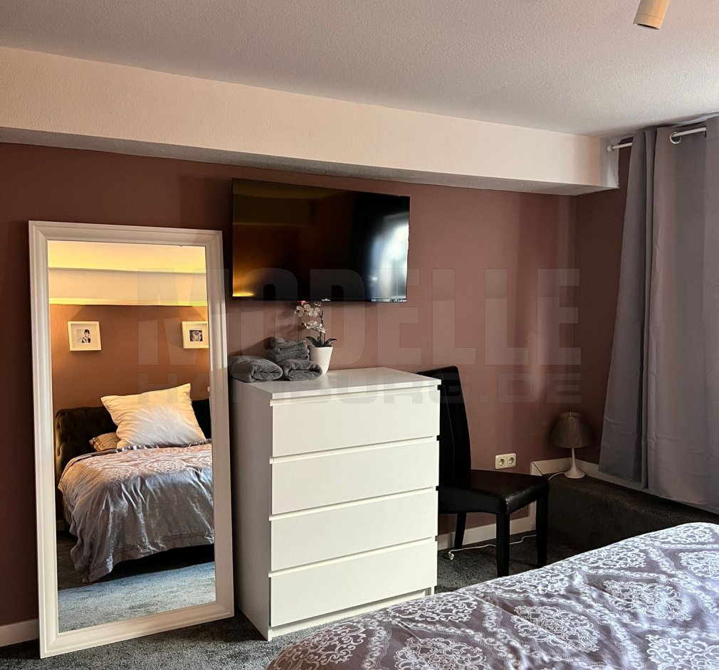 *** NEU RENOVIERTES APARTMENT ***