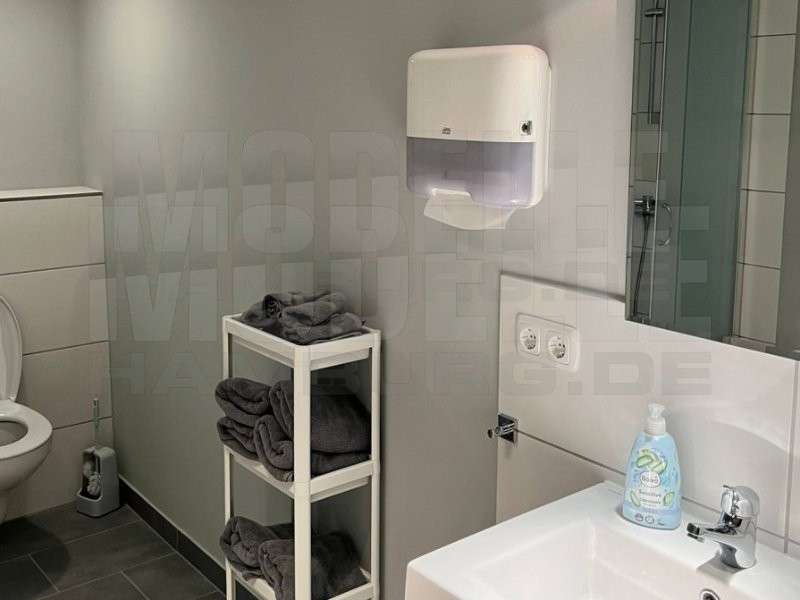 *** NEU RENOVIERTES APARTMENT ***