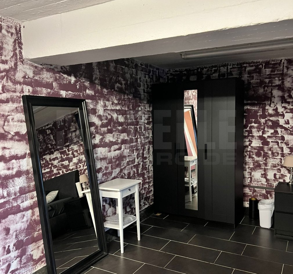 *** NEU RENOVIERTES APARTMENT ***