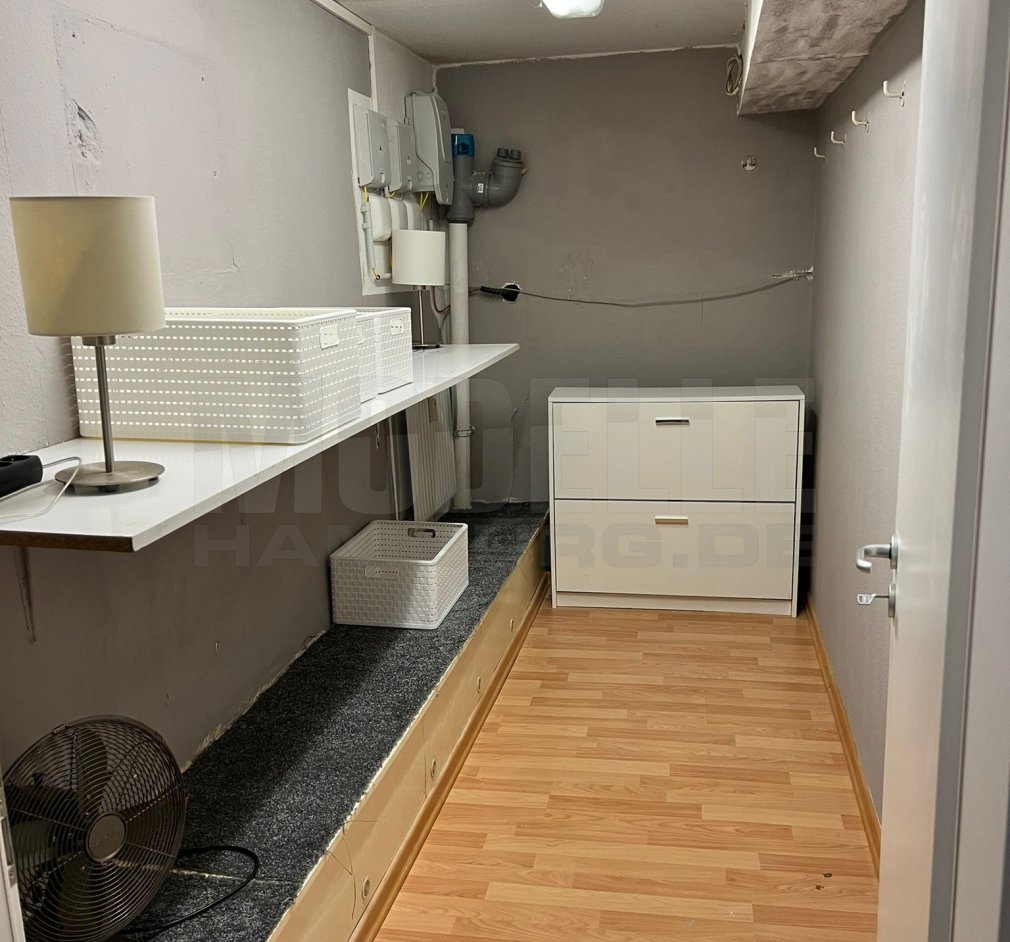 *** NEU RENOVIERTES APARTMENT ***