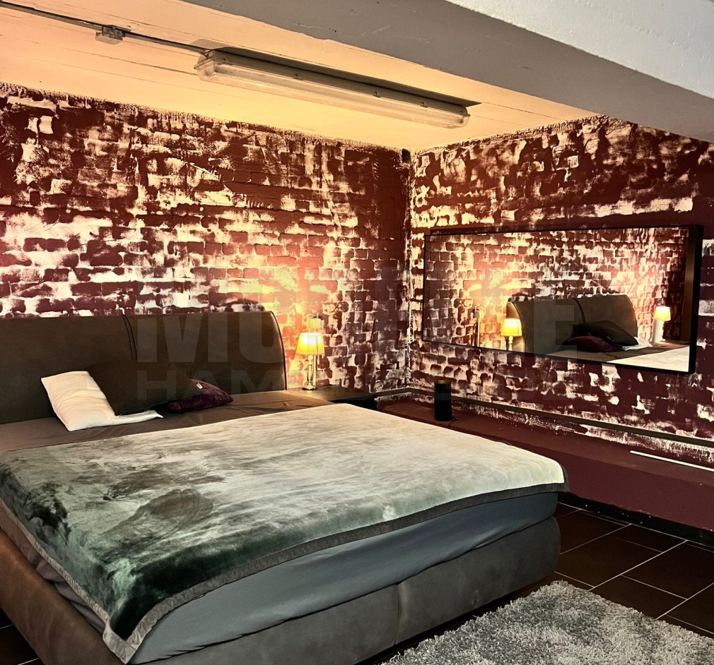 *** NEU RENOVIERTES APARTMENT ***
